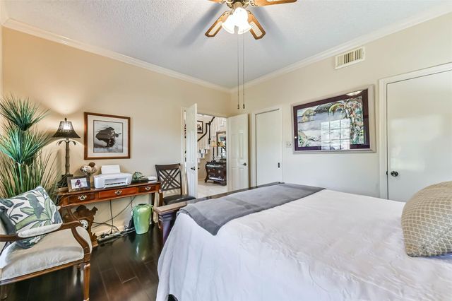1719 Fairoaks Street, El Lago, TX 77586