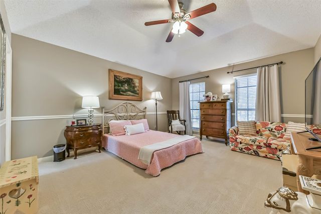 1719 Fairoaks Street, El Lago, TX 77586