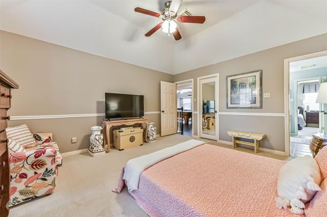 1719 Fairoaks Street, El Lago, TX 77586