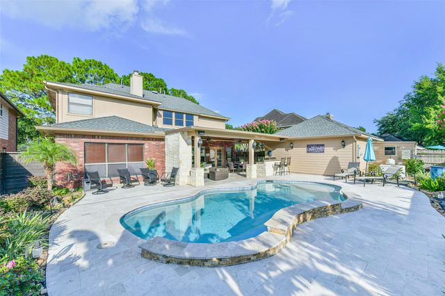 1719 Fairoaks Street, El Lago, TX 77586