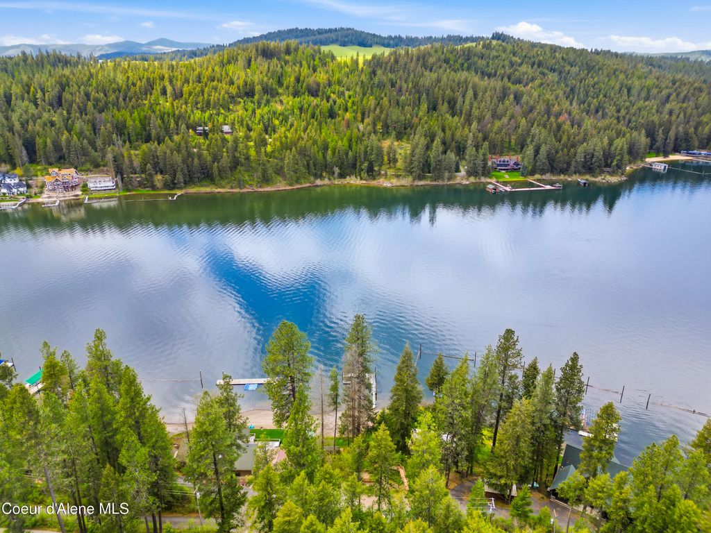 3555 S Azure Waves Drive, Coeur d'Alene, ID 83814 photo 18