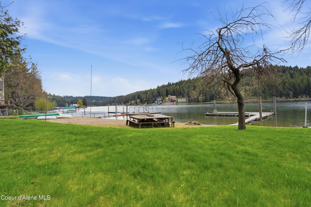 3555 S Azure Waves Drive, Coeur d'Alene, ID 83814 photo 5