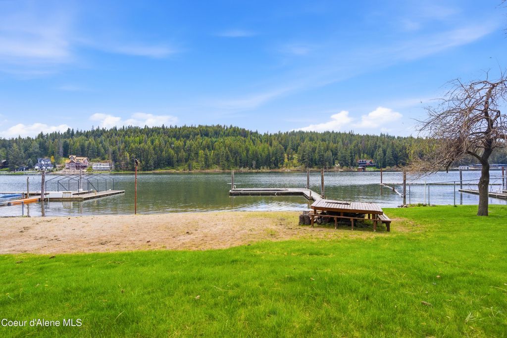 3555 S Azure Waves Drive, Coeur d'Alene, ID 83814 photo 6