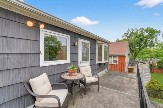 16 Patti Lane, Yonkers, NY 10701