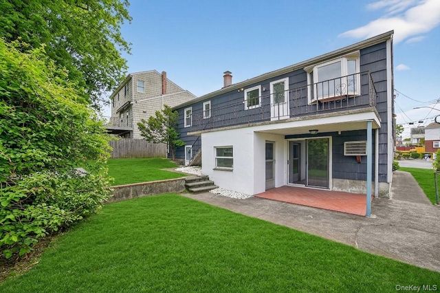 16 Patti Lane, Yonkers, NY 10701