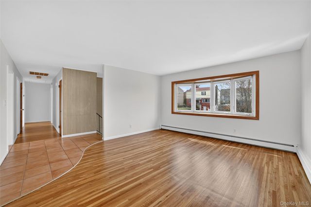 16 Patti Lane, Yonkers, NY 10701
