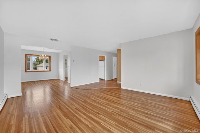 16 Patti Lane, Yonkers, NY 10701