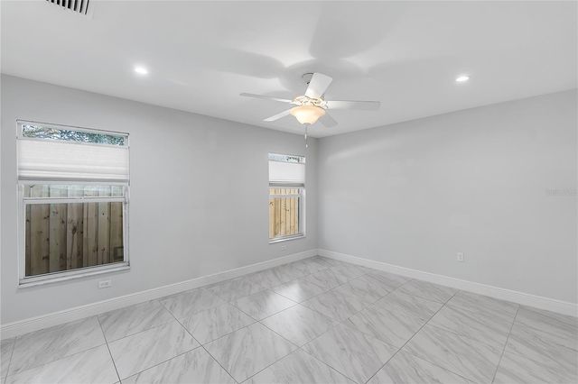 911 WEE BURN PLACE, Sarasota, FL 34243