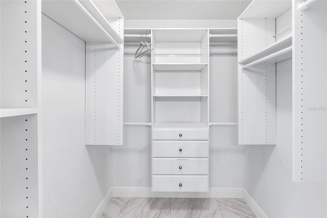 911 WEE BURN PLACE, Sarasota, FL 34243