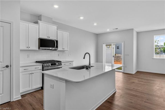 1858 Pheasant Trace Circle, Kernersville, NC 27284