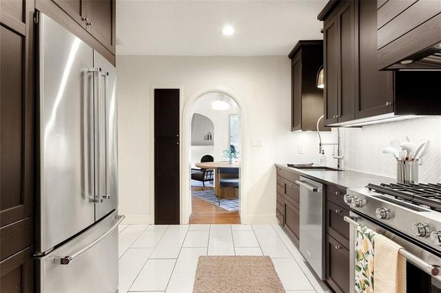 4132 Pershing Avenue, Fort Worth, TX 76107