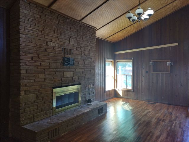 202 SW Cindy Lane, Burleson, TX 76028