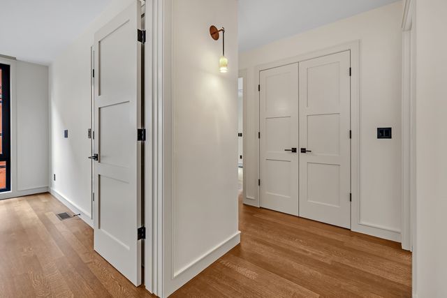 6 Holworthy Terrace 6, Cambridge, MA 02138