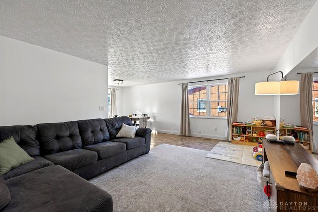 6324 Larcomb Drive, Dayton, OH 45424