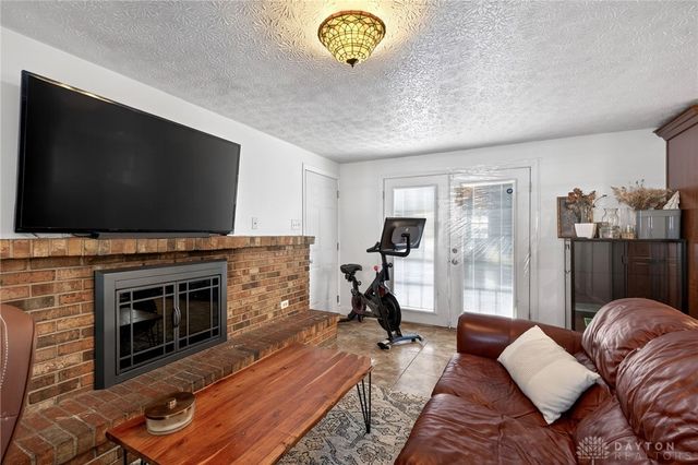 6324 Larcomb Drive, Dayton, OH 45424