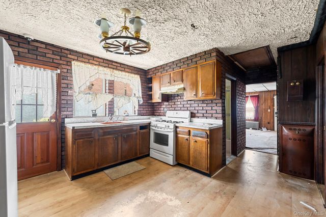 240 Buttrick Avenue, Bronx, NY 10465