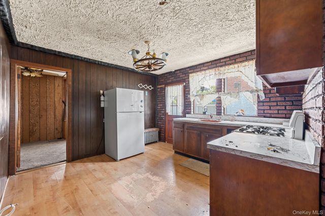 240 Buttrick Avenue, Bronx, NY 10465