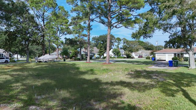 104 Chestnut Drive, Beaufort, NC 28516