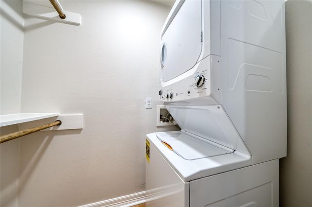 3224 Timmons Lane 157, Houston, TX 77027