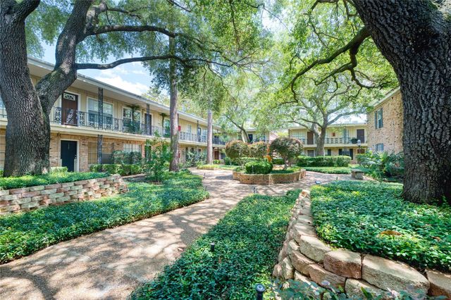 3224 Timmons Lane 157, Houston, TX 77027