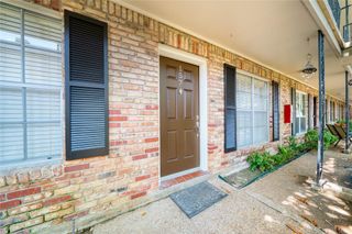 3224 Timmons Lane 157, Houston, TX 77027