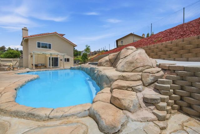 4153 Golden Star Ct, La Mesa, CA 91941