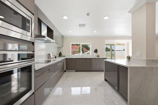 4153 Golden Star Ct, La Mesa, CA 91941