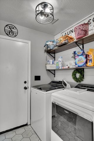 5210 Calvine Rd, Sacramento, CA 95823