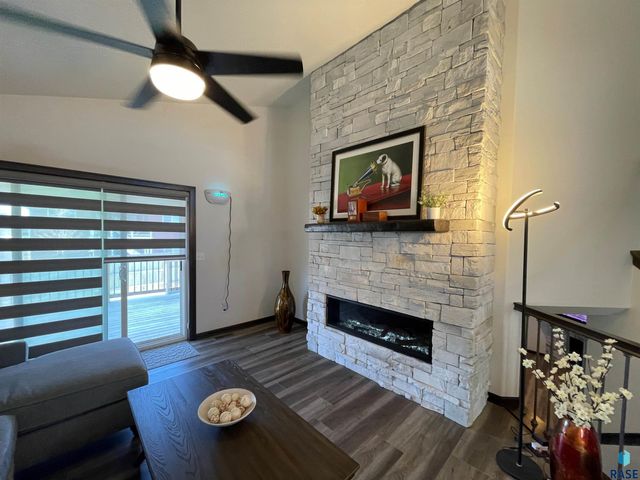 4013 Home Plate Ave, Sioux Falls, SD 57110