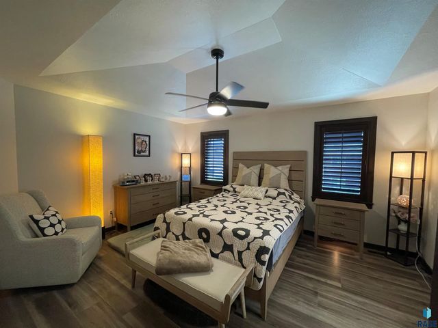 4013 Home Plate Ave, Sioux Falls, SD 57110