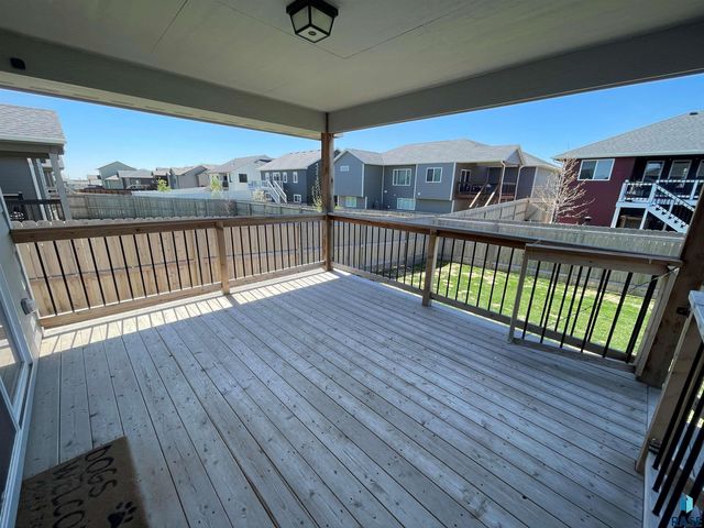 4013 Home Plate Ave, Sioux Falls, SD 57110
