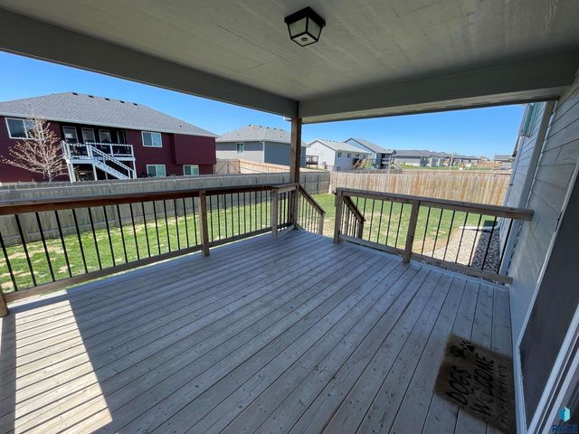 4013 Home Plate Ave, Sioux Falls, SD 57110