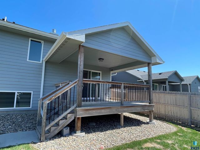 4013 Home Plate Ave, Sioux Falls, SD 57110