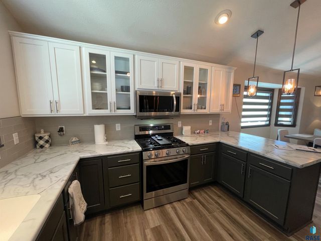 4013 Home Plate Ave, Sioux Falls, SD 57110