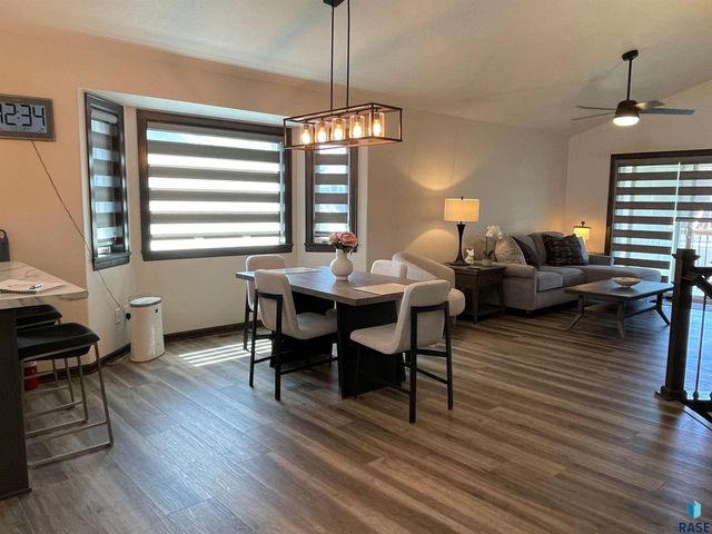 4013 Home Plate Ave, Sioux Falls, SD 57110