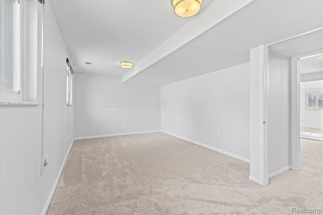 566 Eastridge Drive, Ortonville, MI 48462