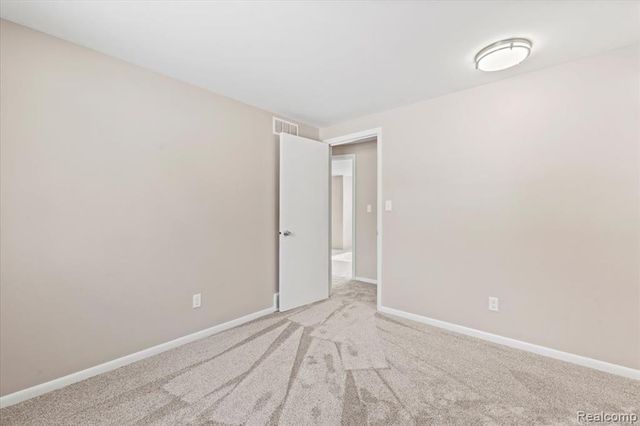 566 Eastridge Drive, Ortonville, MI 48462