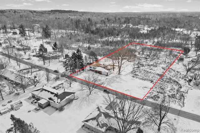 566 Eastridge Drive, Ortonville, MI 48462