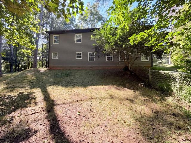 2674 Skylane Drive, Marietta, GA 30062