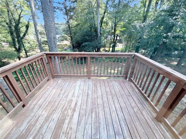2674 Skylane Drive, Marietta, GA 30062