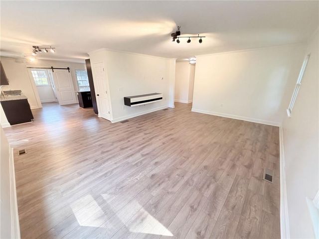 2674 Skylane Drive, Marietta, GA 30062