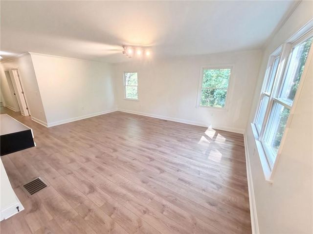 2674 Skylane Drive, Marietta, GA 30062
