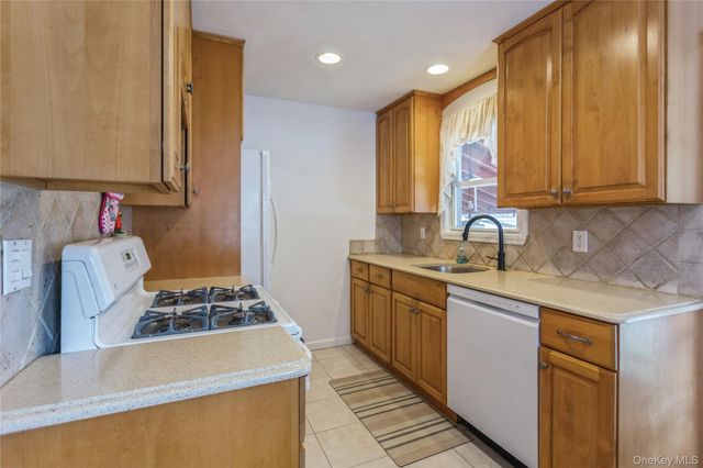 2359 Spruce Street, Seaford, NY 11783