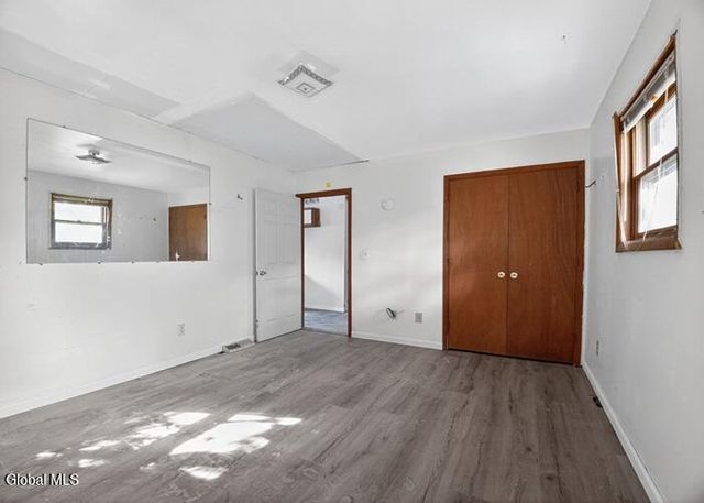 1087 Davis Terrace, Schenectady, NY 12303