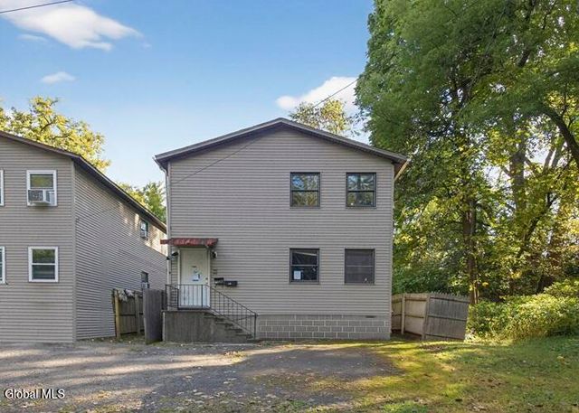 1087 Davis Terrace, Schenectady, NY 12303