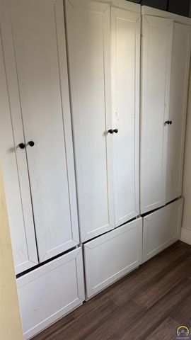 3502 SW Stonybrook DR, Topeka, KS 66614