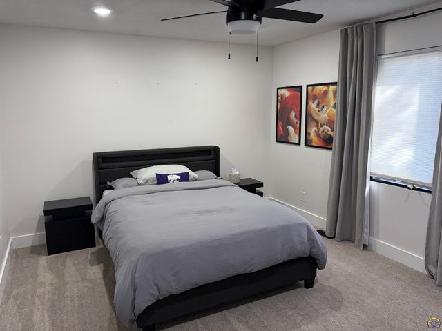 3502 SW Stonybrook DR, Topeka, KS 66614