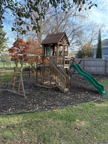 3502 SW Stonybrook DR, Topeka, KS 66614