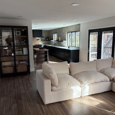 3502 SW Stonybrook DR, Topeka, KS 66614