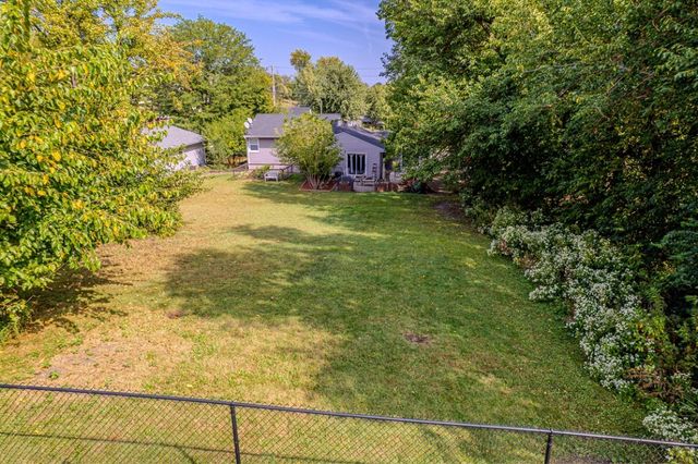 3010 Bowling Street SW, Cedar Rapids, IA 52404